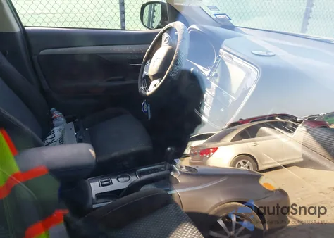 2018 Mitsubishi Outlander Se z USA, uszkodzony, nr VIN JA4AD3A34JZ004711